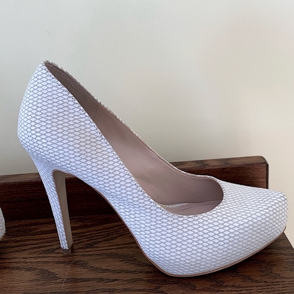 BCBGeneration Suede Leather Parade Platform Pump - Picture 7 of 13